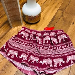 ✨Mix & Match: 2/$10, 5/$20✨ NWT Forever 21 Elephant Summer/Beach Shorts